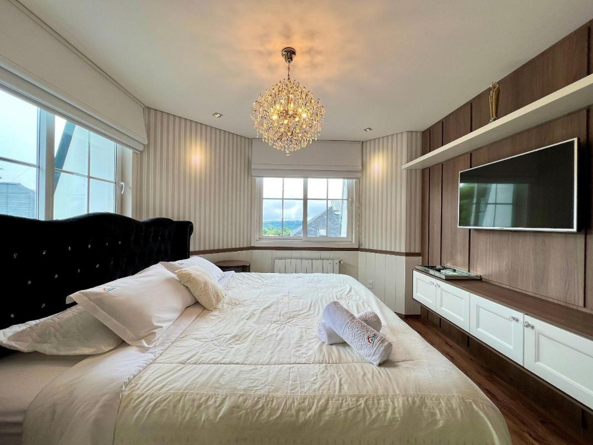 Apartamentos Condado Homelland Centro By Achei Gramado Bagian luar foto